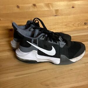 Nike Mens shoe Air Max size 8